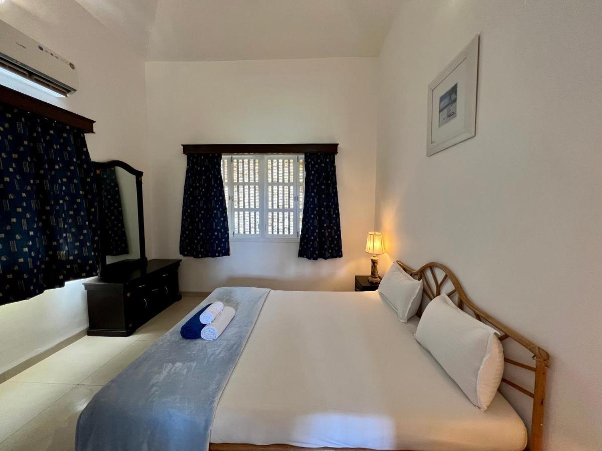 Villa Marina -By The Beach Goa Benaulim Bagian luar foto