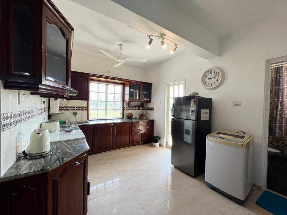 Villa Marina -By The Beach Goa Benaulim Bagian luar foto